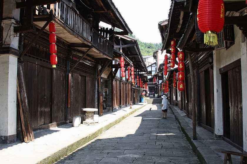 今年春运重庆铁路、民航预计迎送旅客1330万人次